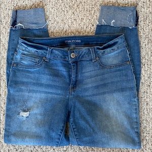 Maurices Distressed jeggings size M